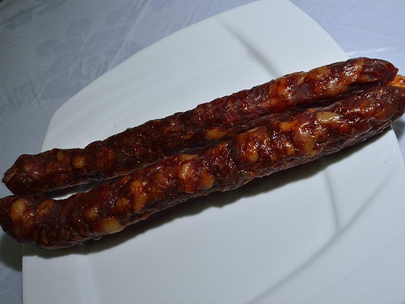 香腸中可能會有獸藥殘留，要注意